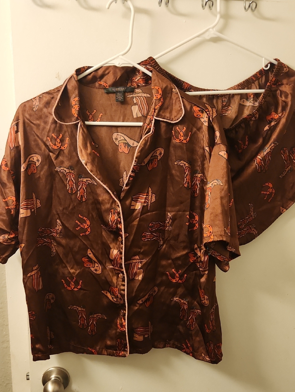 Midnight bakers Pijama set. Cowgirl print size M